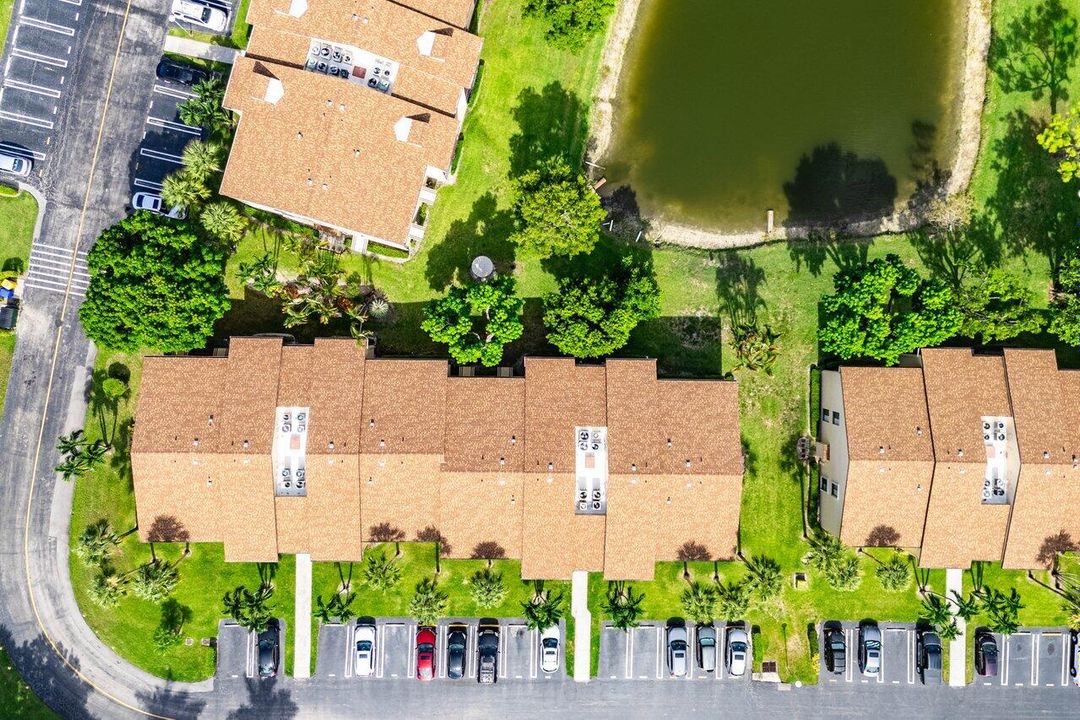 En Venta: $250,000 (2 camas, 2 baños, 1005 Pies cuadrados)