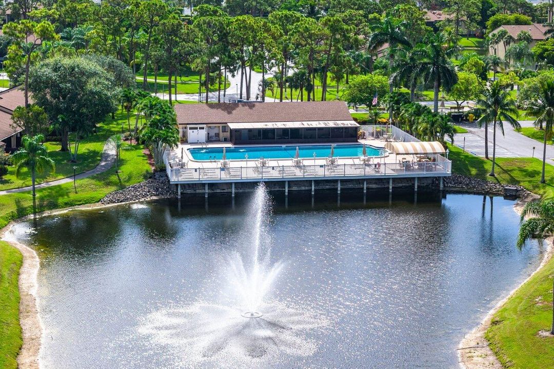 En Venta: $250,000 (2 camas, 2 baños, 1005 Pies cuadrados)