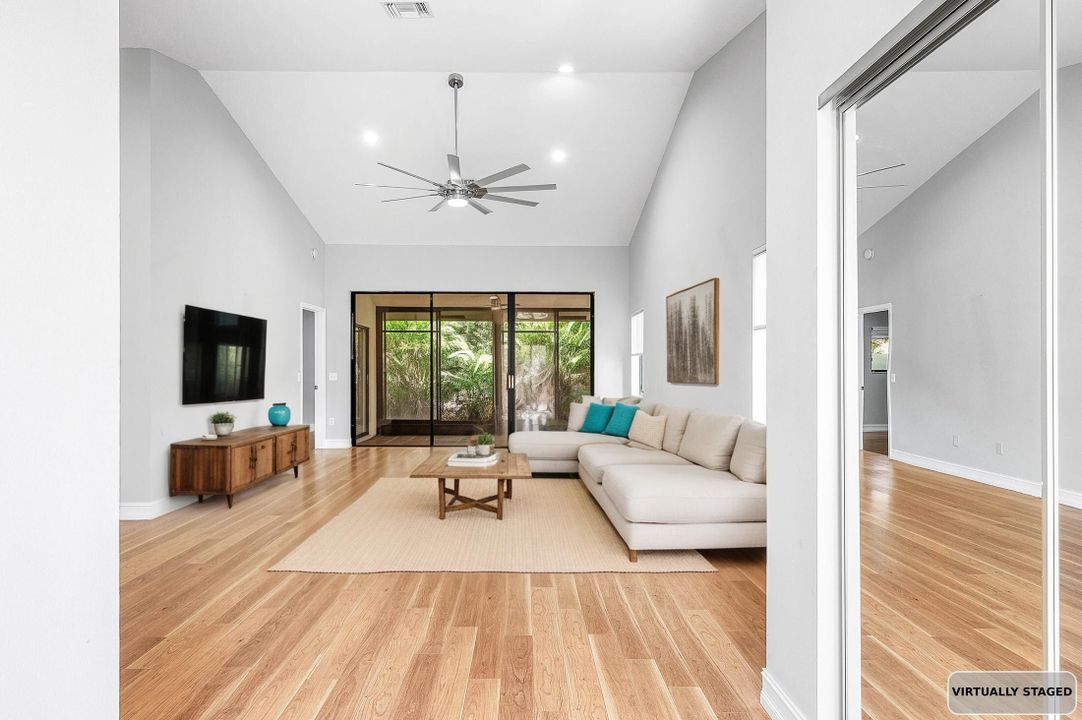 Active With Contract: $325,000 (2 beds, 2 baths, 1550 Square Feet)