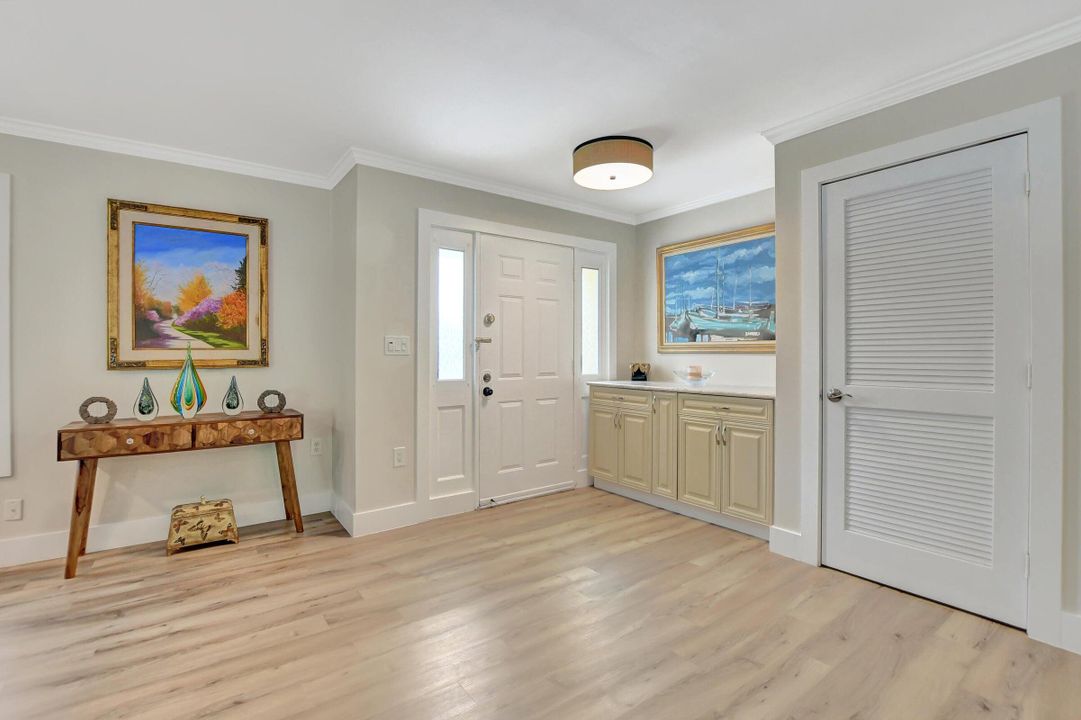 For Rent: $5,400 (4 beds, 2 baths, 1884 Square Feet)