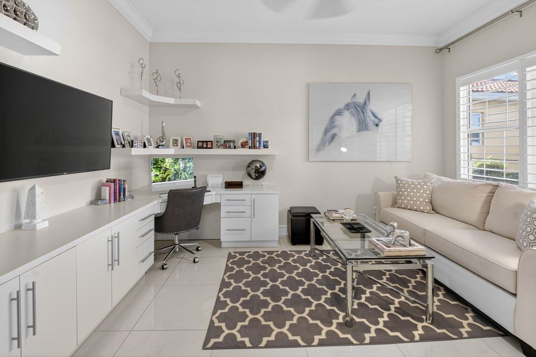 На продажу: $722,000 (2 спален, 2 ванн, 1994 Квадратных фут)