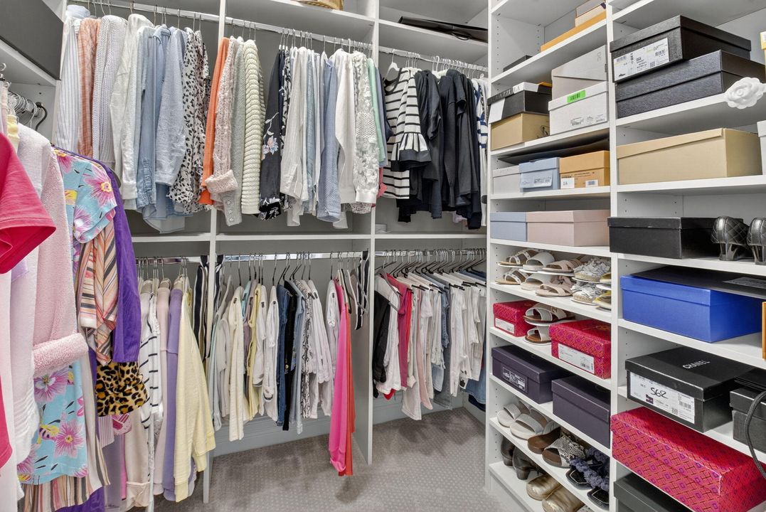 На продажу: $722,000 (2 спален, 2 ванн, 1994 Квадратных фут)