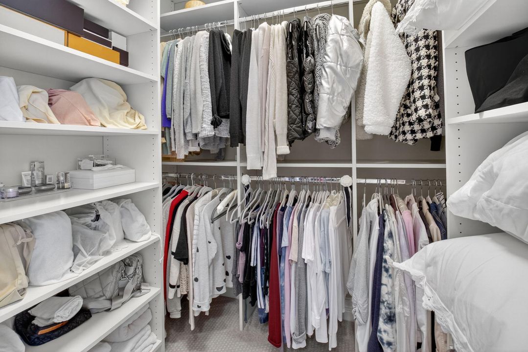 На продажу: $722,000 (2 спален, 2 ванн, 1994 Квадратных фут)