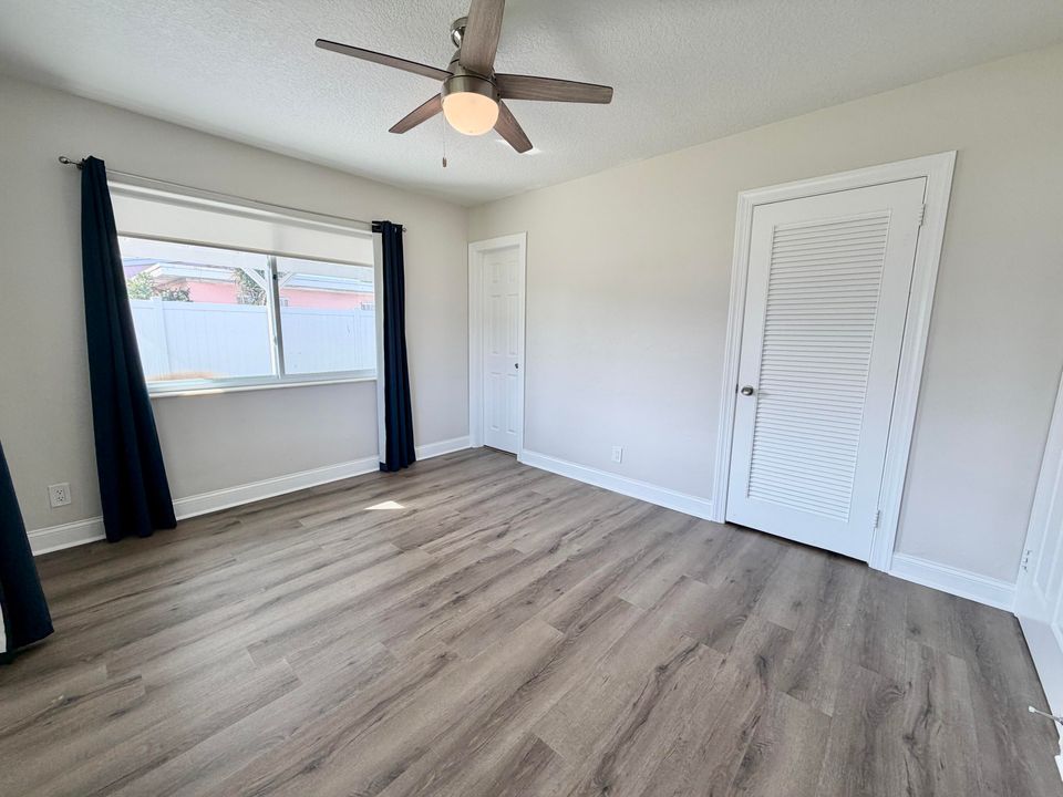 For Rent: $3,200 (3 beds, 2 baths, 1218 Square Feet)