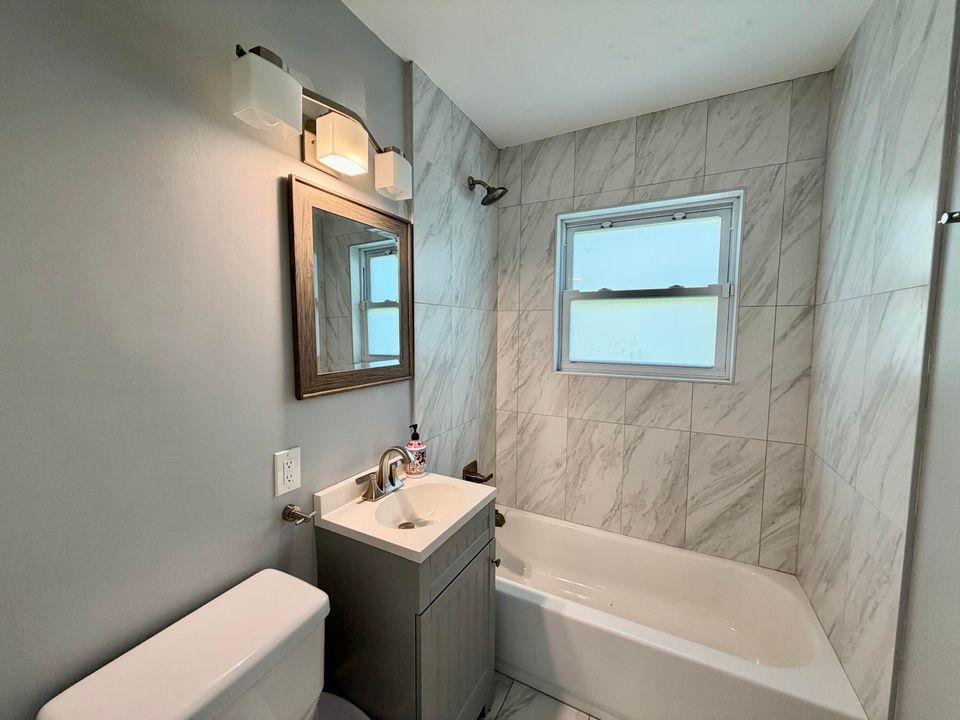 For Rent: $3,200 (3 beds, 2 baths, 1218 Square Feet)