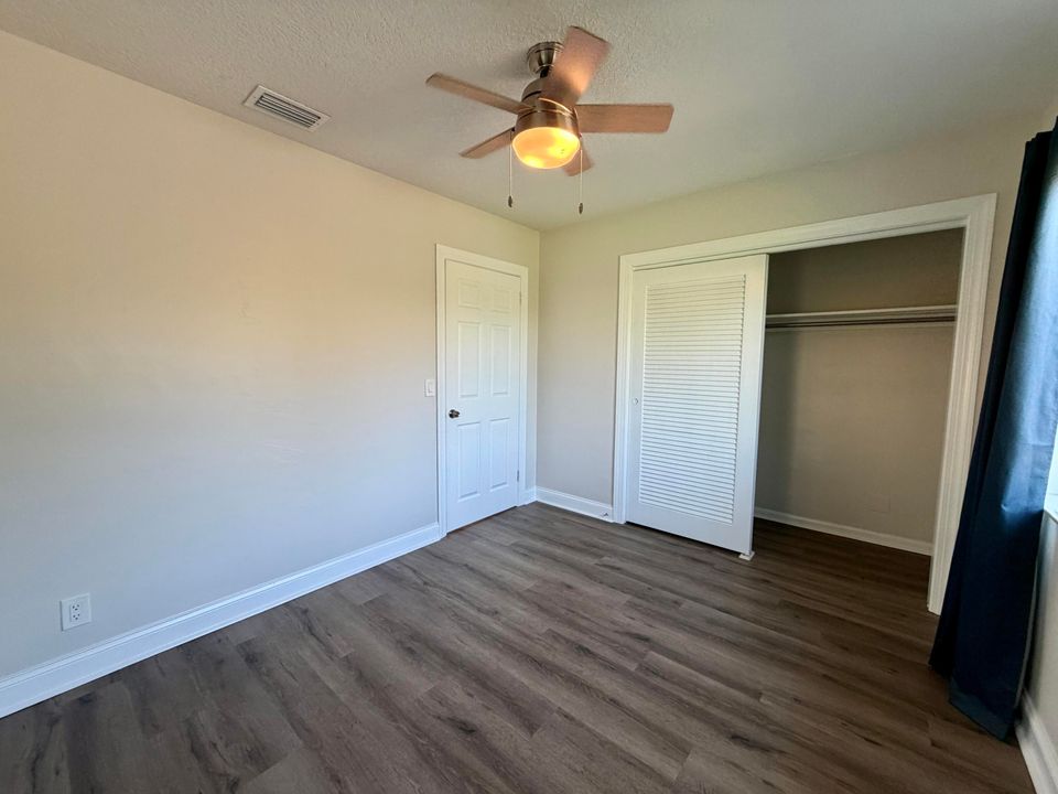 For Rent: $3,200 (3 beds, 2 baths, 1218 Square Feet)
