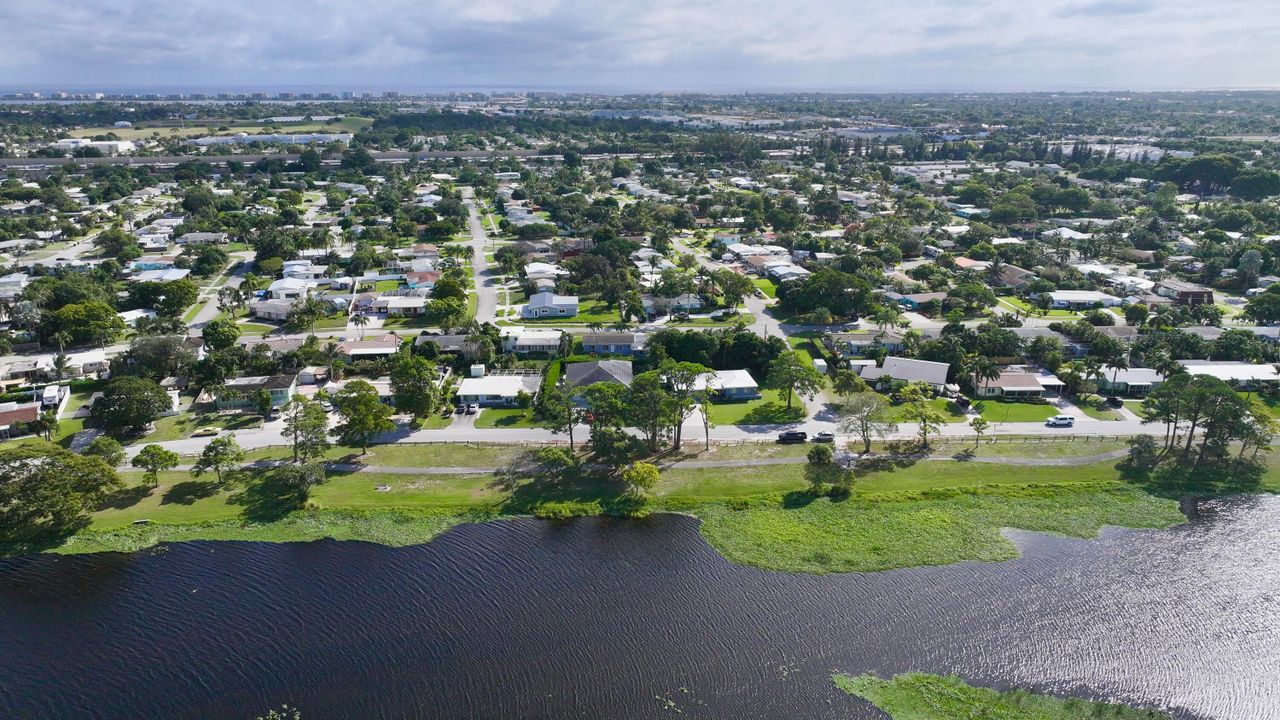 For Rent: $3,200 (3 beds, 2 baths, 1218 Square Feet)