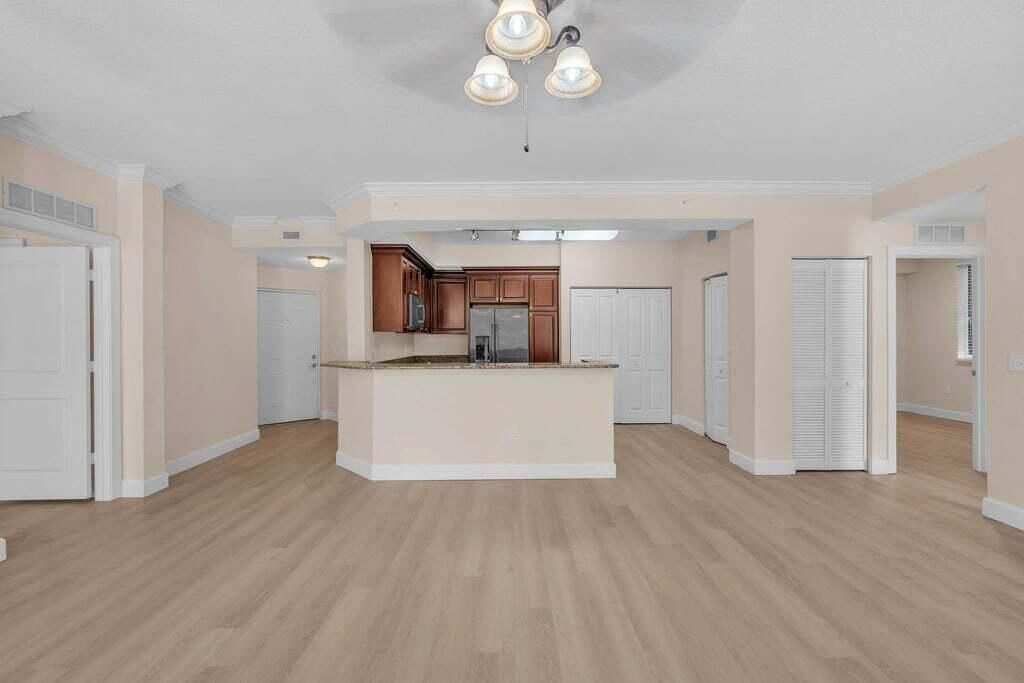 En Venta: $345,000 (3 camas, 2 baños, 1340 Pies cuadrados)