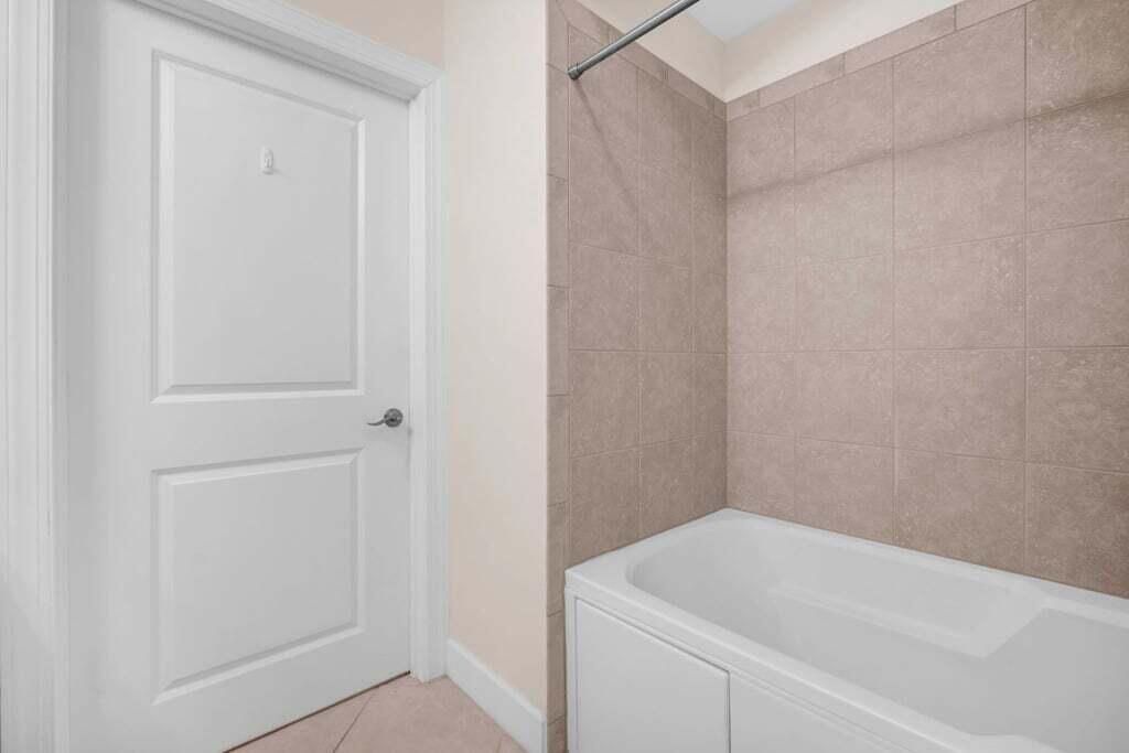 En Venta: $345,000 (3 camas, 2 baños, 1340 Pies cuadrados)