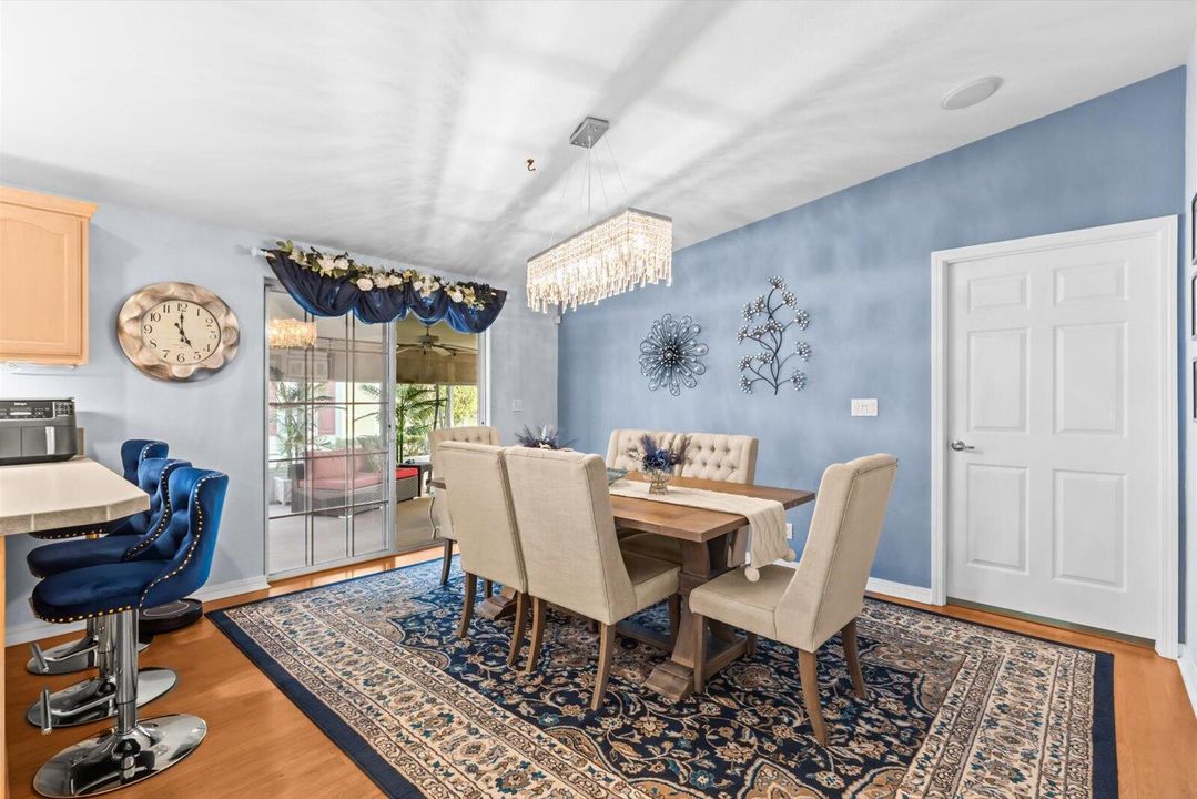 На продажу: $249,000 (3 спален, 2 ванн, 1805 Квадратных фут)