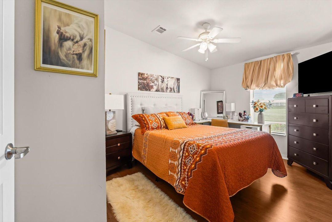 На продажу: $249,000 (3 спален, 2 ванн, 1805 Квадратных фут)