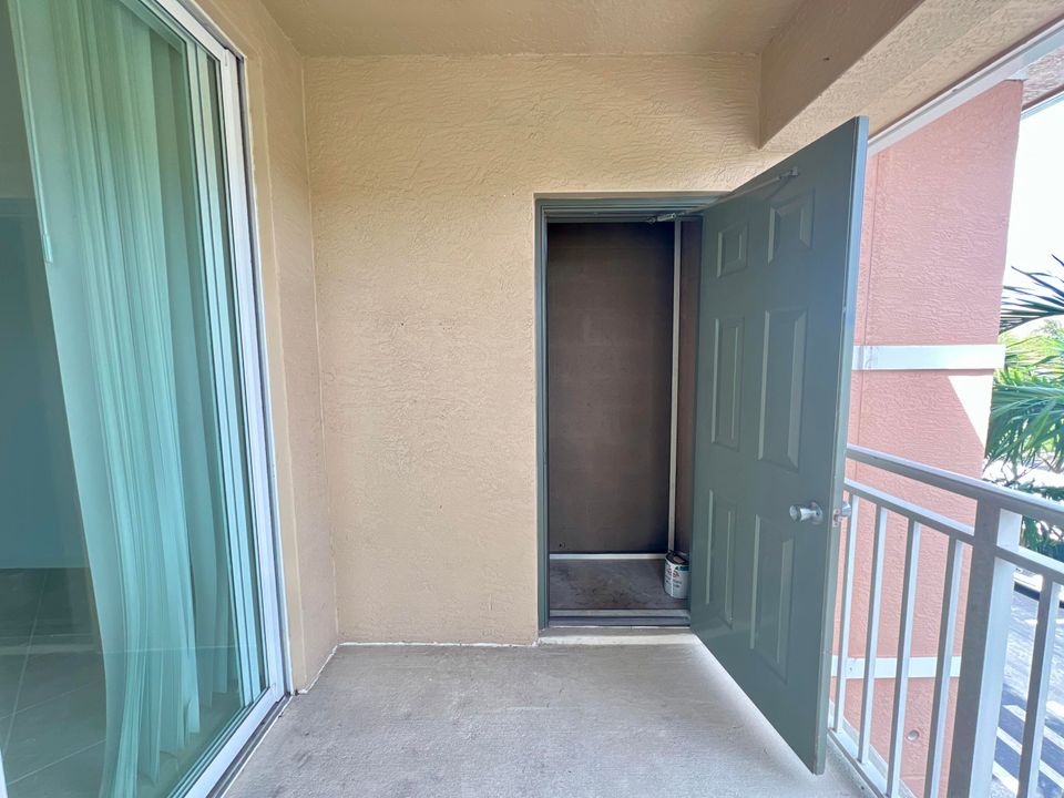 На продажу: $332,950 (3 спален, 2 ванн, 1381 Квадратных фут)