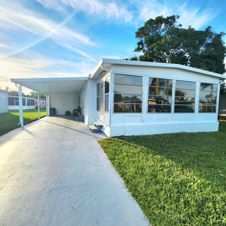 For Sale: $42,000 (2 beds, 2 baths, 750 Square Feet)