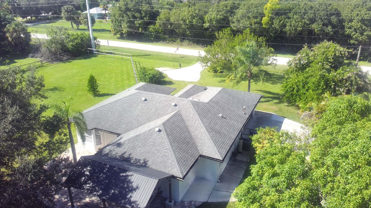 En Venta: $930,000 (3 camas, 2 baños, 1484 Pies cuadrados)