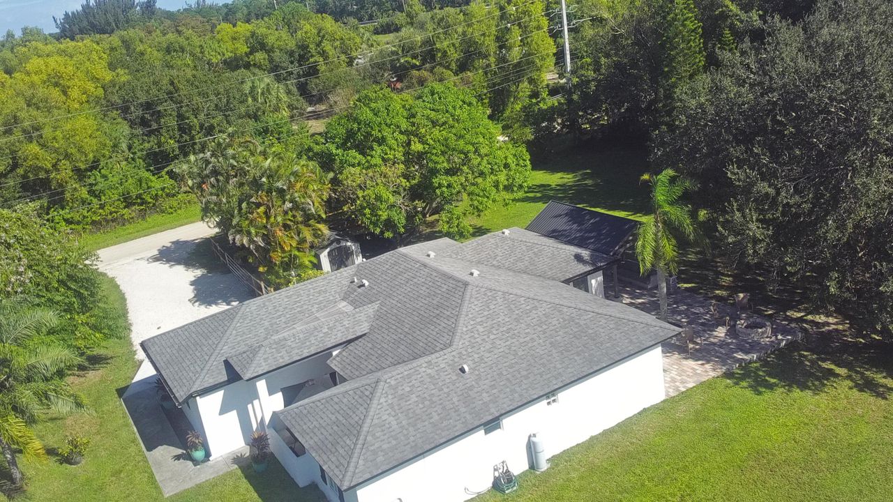 En Venta: $930,000 (3 camas, 2 baños, 1484 Pies cuadrados)