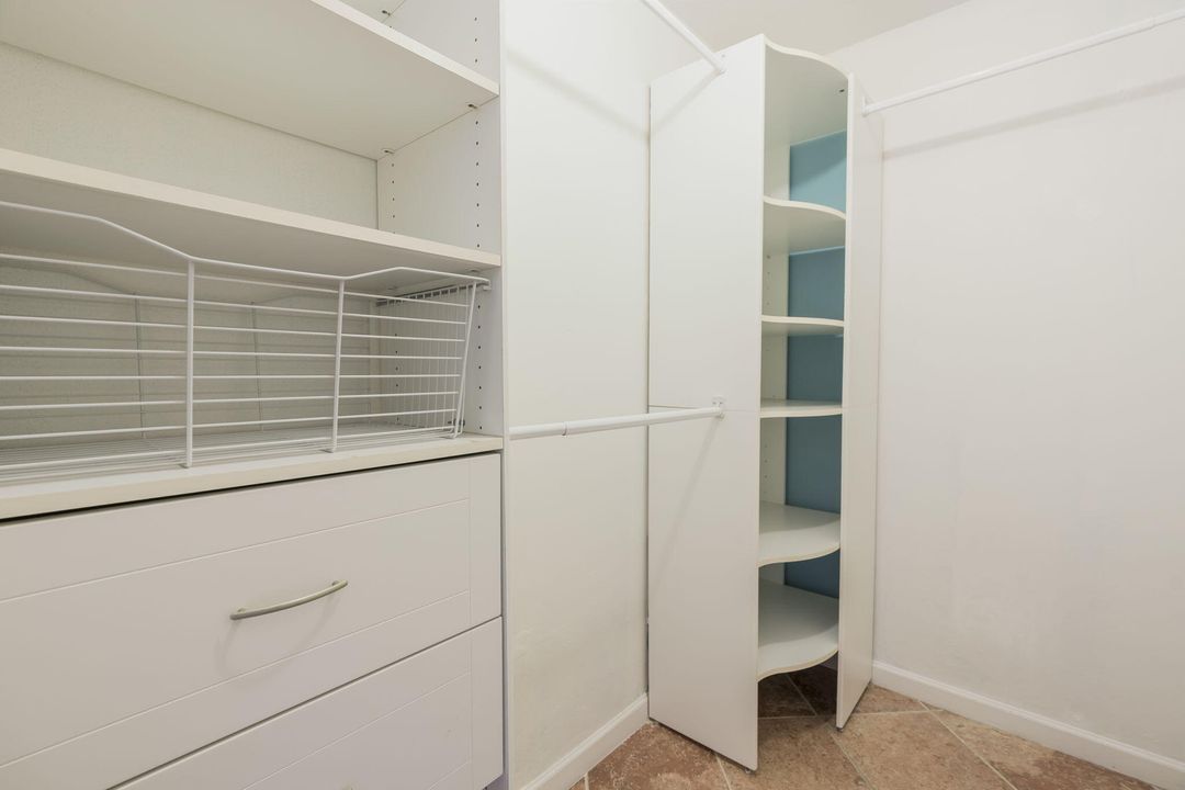 На продажу: $359,000 (3 спален, 2 ванн, 1690 Квадратных фут)