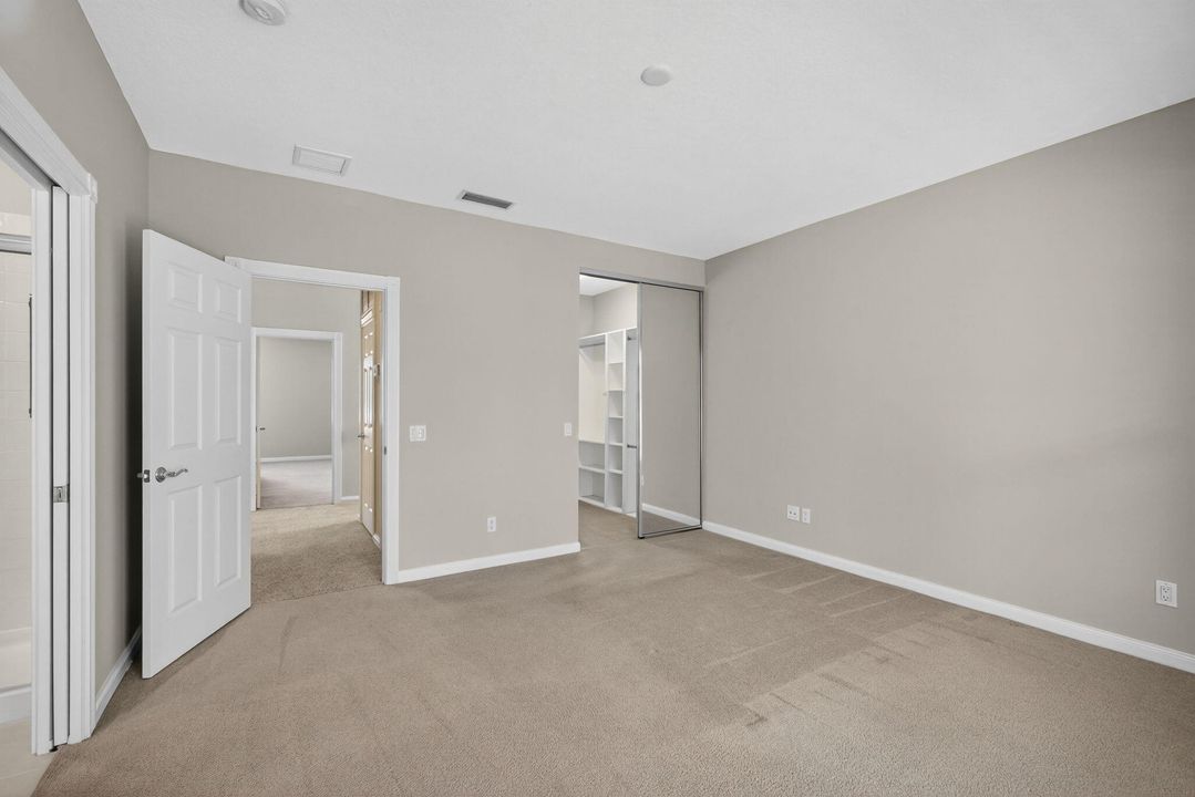 合同活跃: $599,888 (3 贝兹, 3 浴室, 1830 平方英尺)