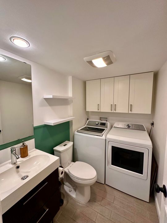 合同活跃: $2,500 (2 贝兹, 2 浴室, 1235 平方英尺)