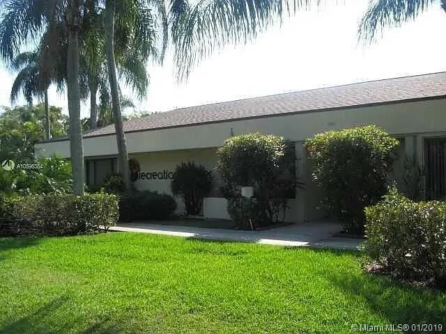 合同活跃: $2,500 (2 贝兹, 2 浴室, 1235 平方英尺)