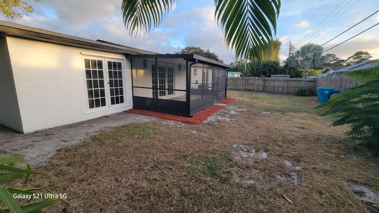 合同活跃: $559,900 (3 贝兹, 2 浴室, 1542 平方英尺)