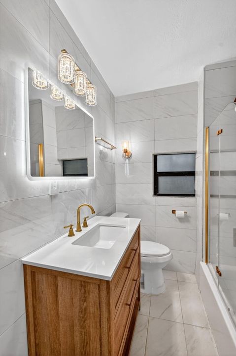 For Sale: $399,000 (3 beds, 2 baths, 1171 Square Feet)