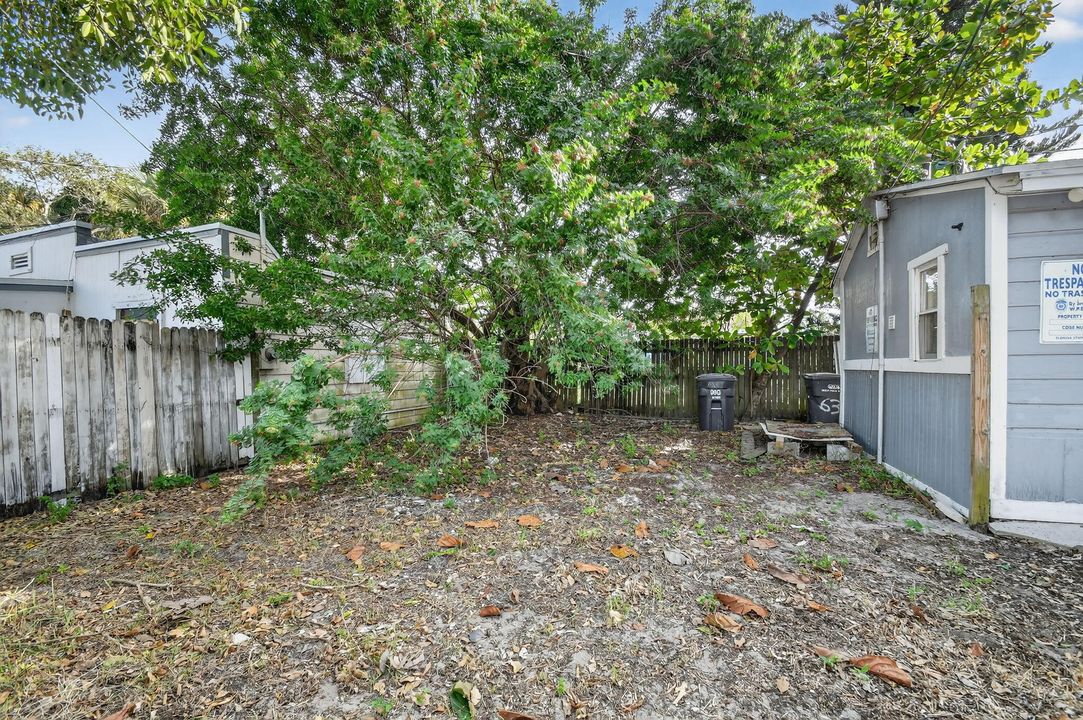 For Sale: $399,000 (3 beds, 2 baths, 1171 Square Feet)