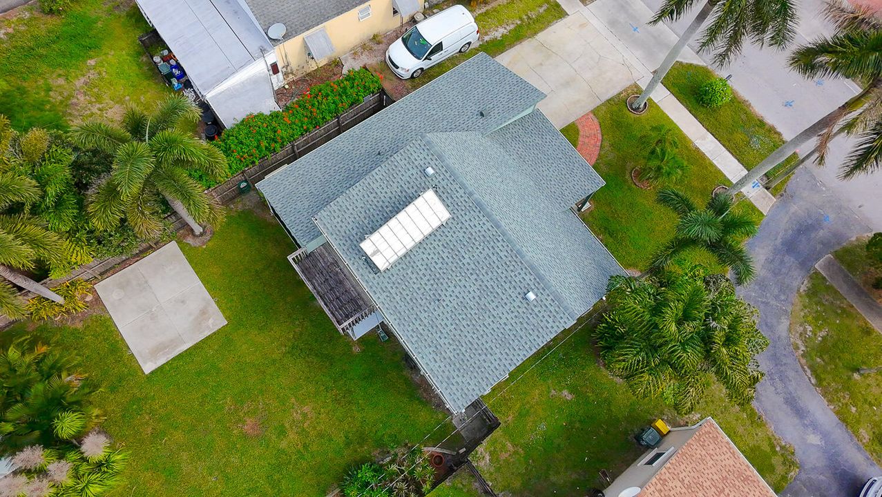 Active With Contract: $450,000 (3 beds, 3 baths, 1206 Square Feet)