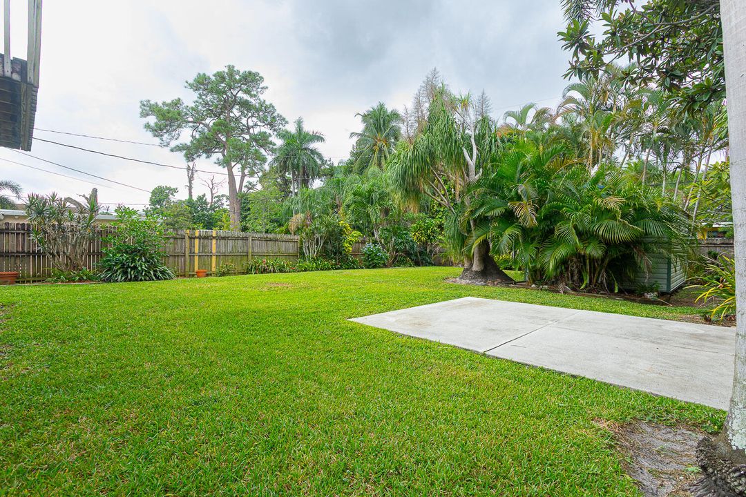 Active With Contract: $450,000 (3 beds, 3 baths, 1206 Square Feet)