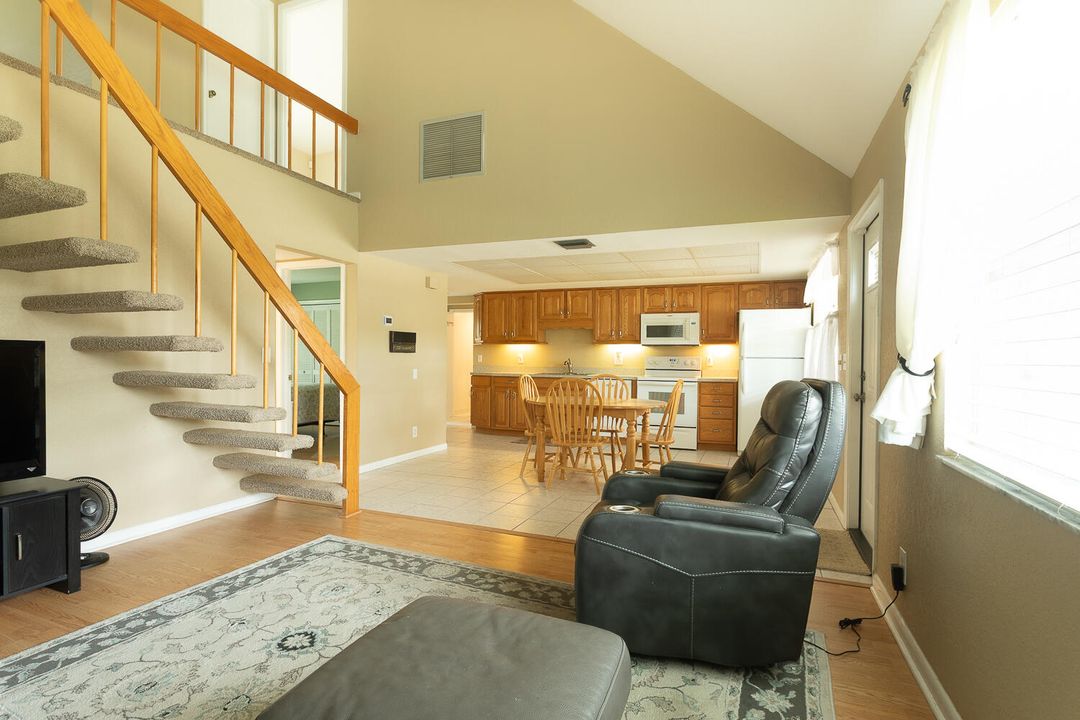 Active With Contract: $450,000 (3 beds, 3 baths, 1206 Square Feet)