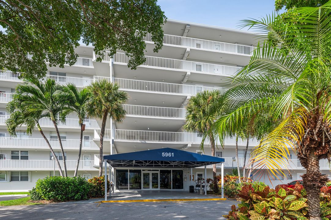 Activo con contrato: $270,000 (3 camas, 2 baños, 1200 Pies cuadrados)