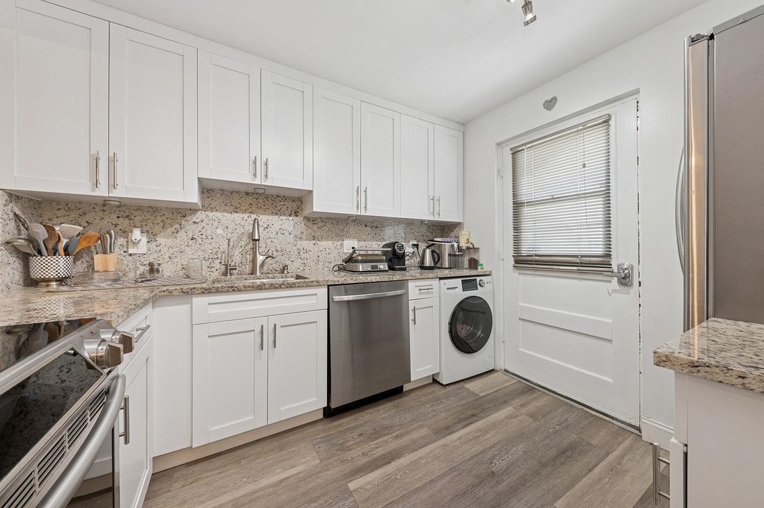 Activo con contrato: $270,000 (3 camas, 2 baños, 1200 Pies cuadrados)