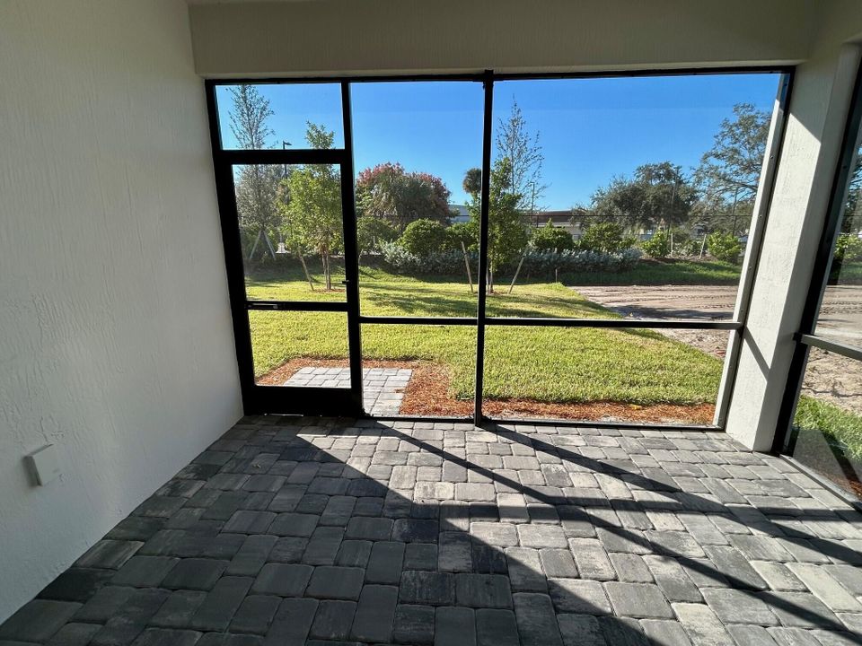 For Sale: $426,145 (2 beds, 2 baths, 1321 Square Feet)