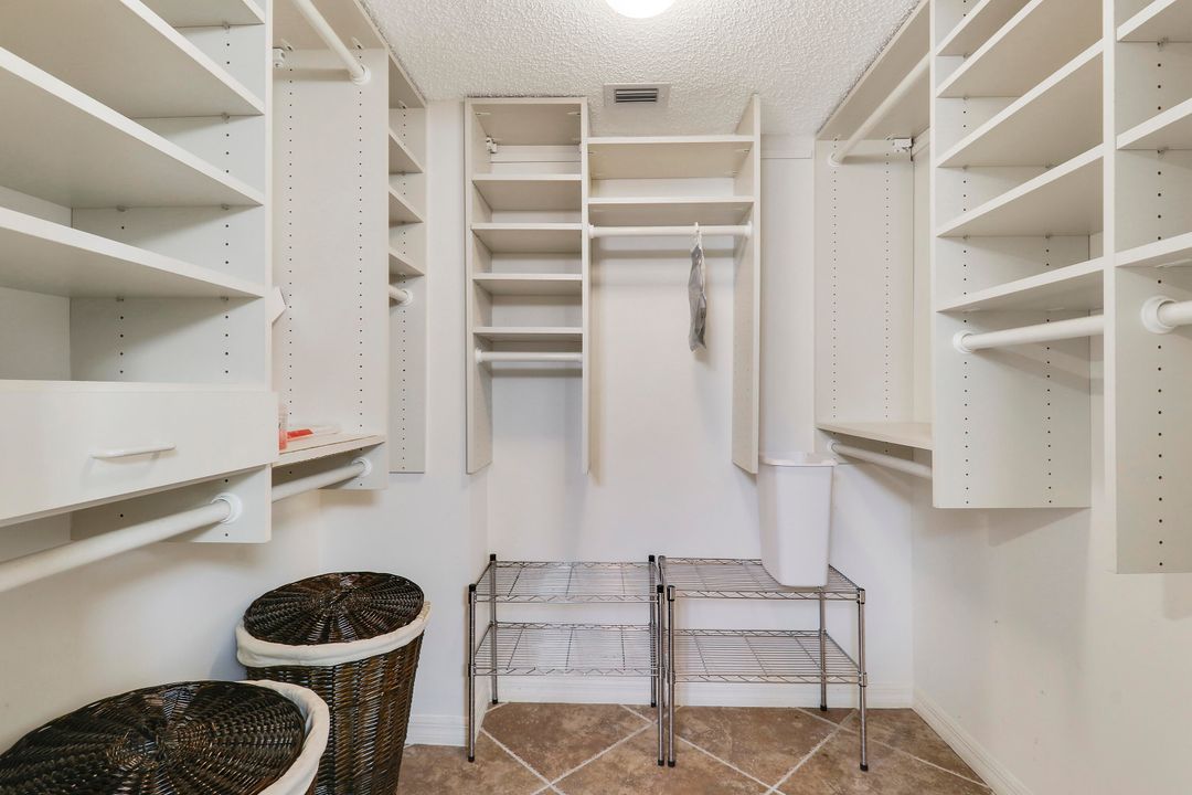 待售: $695,000 (2 贝兹, 2 浴室, 1434 平方英尺)