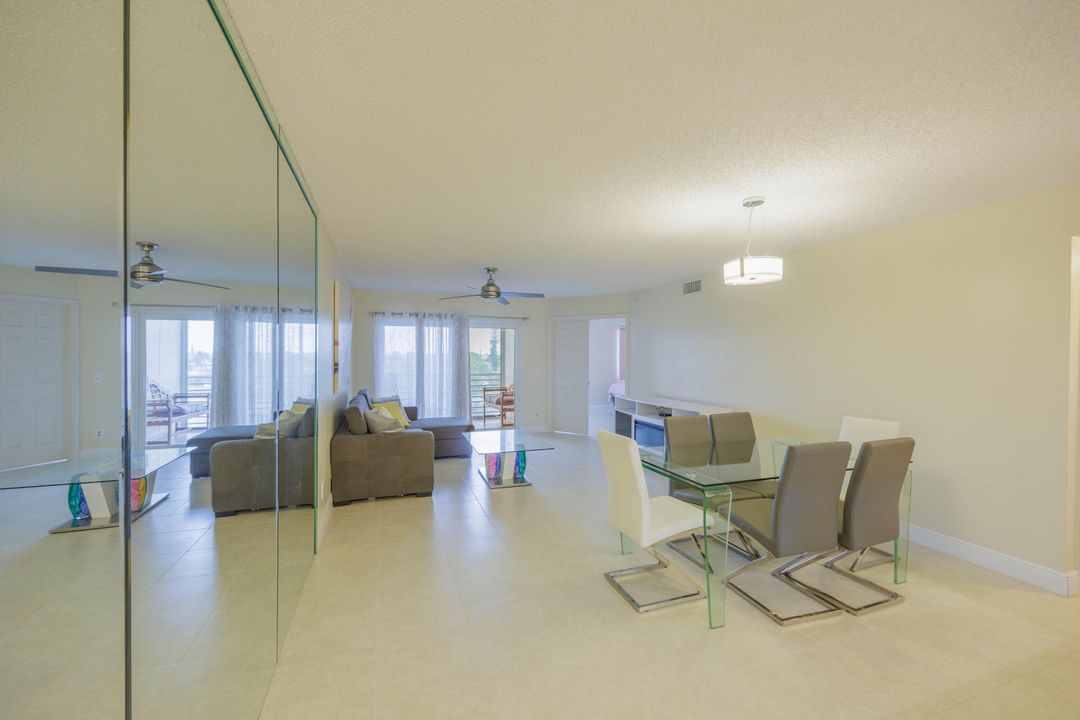 На продажу: $215,000 (2 спален, 2 ванн, 1045 Квадратных фут)