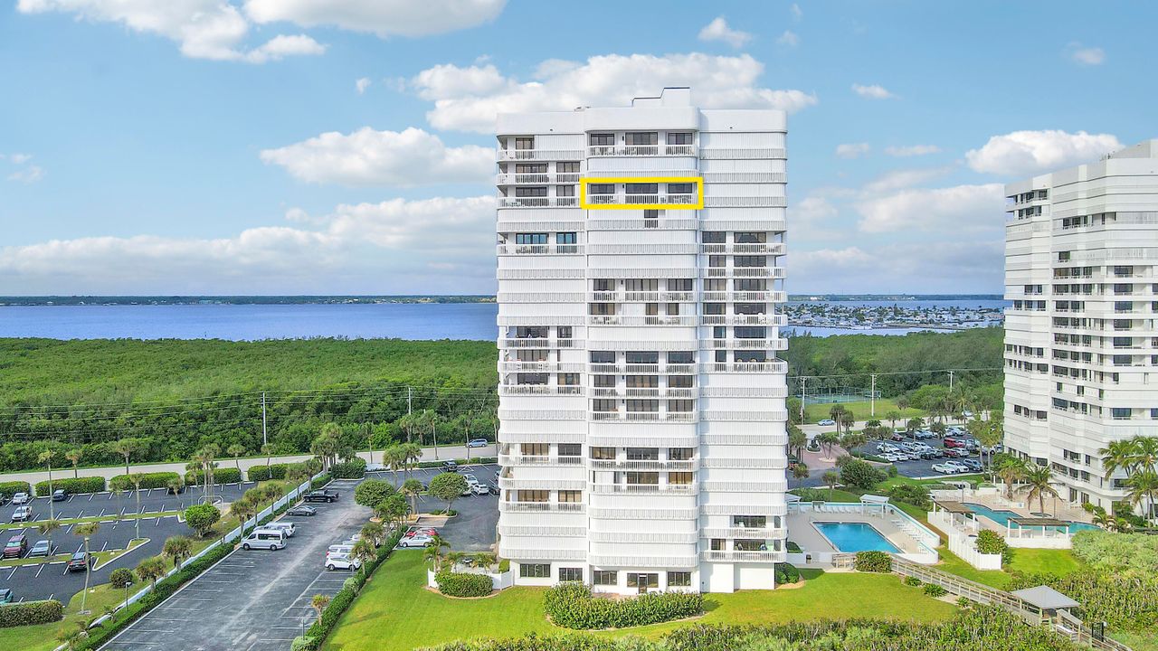 待售: $695,000 (2 贝兹, 2 浴室, 1434 平方英尺)