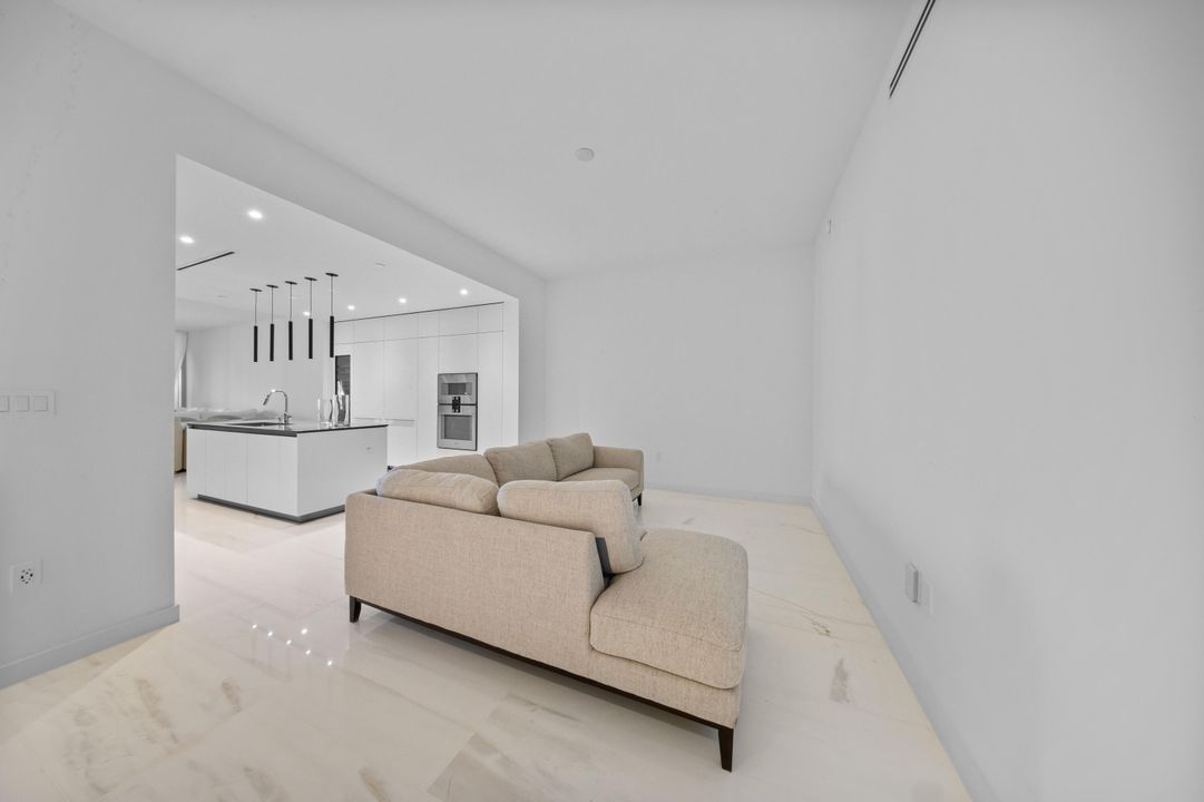 En Venta: $5,250,000 (4 camas, 5 baños, 3225 Pies cuadrados)