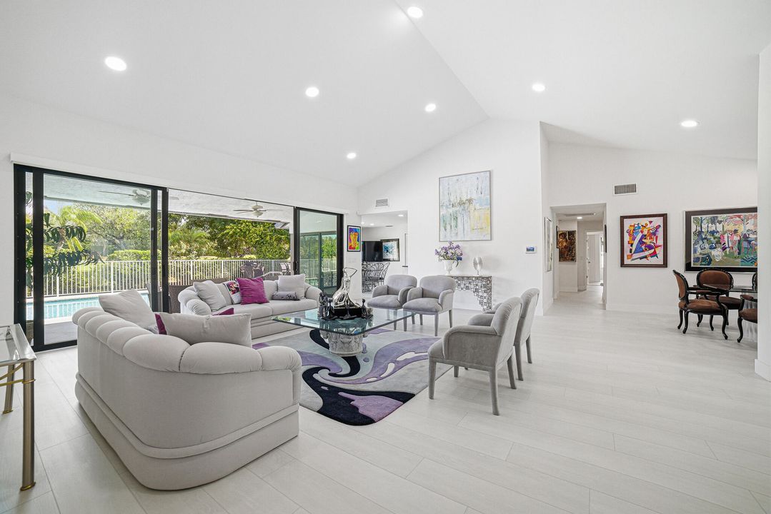 На продажу: $1,290,000 (4 спален, 2 ванн, 2709 Квадратных фут)