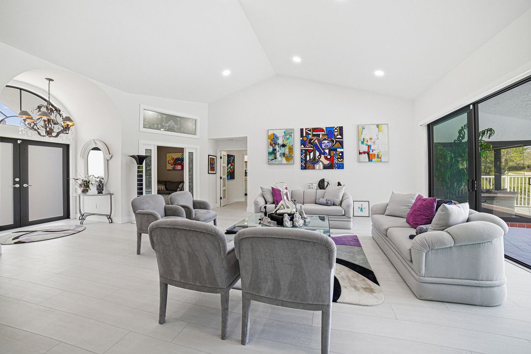 На продажу: $1,290,000 (4 спален, 2 ванн, 2709 Квадратных фут)