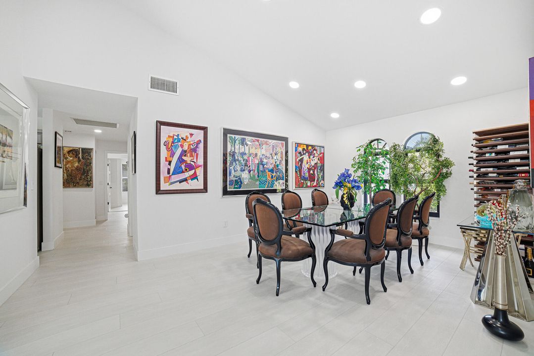 На продажу: $1,290,000 (4 спален, 2 ванн, 2709 Квадратных фут)