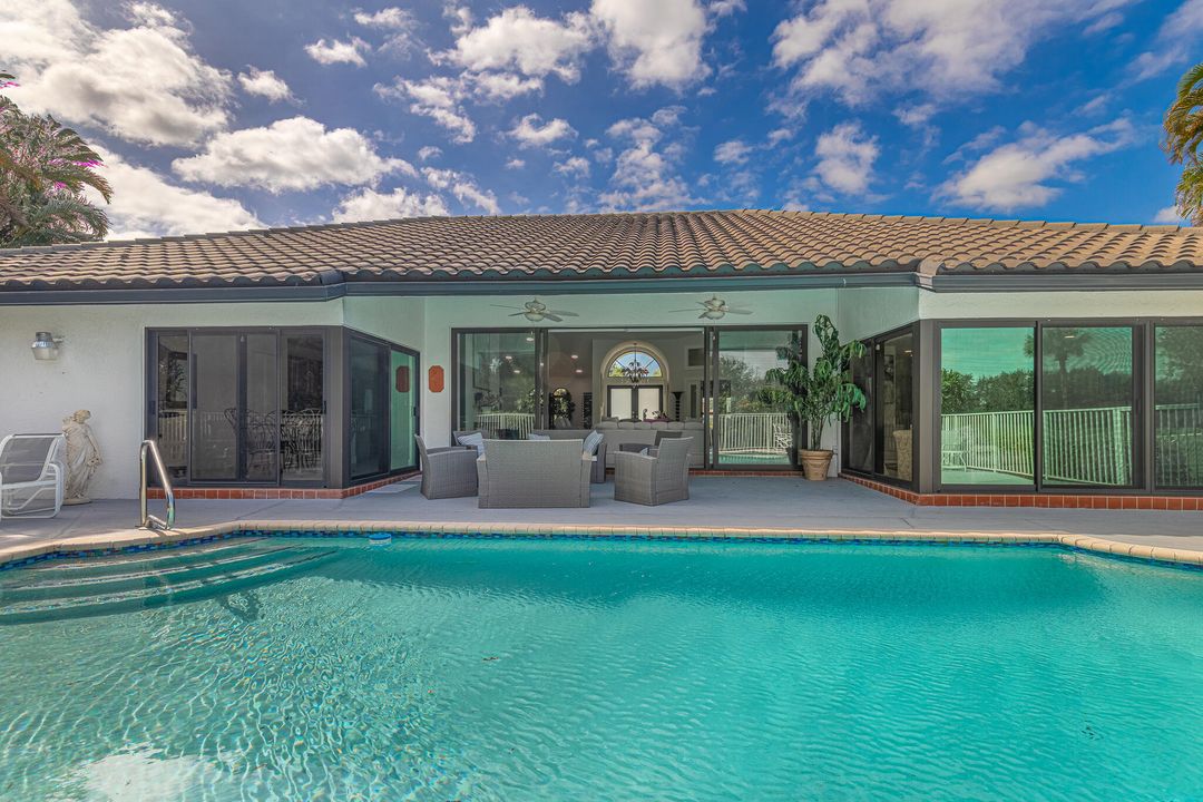 На продажу: $1,290,000 (4 спален, 2 ванн, 2709 Квадратных фут)