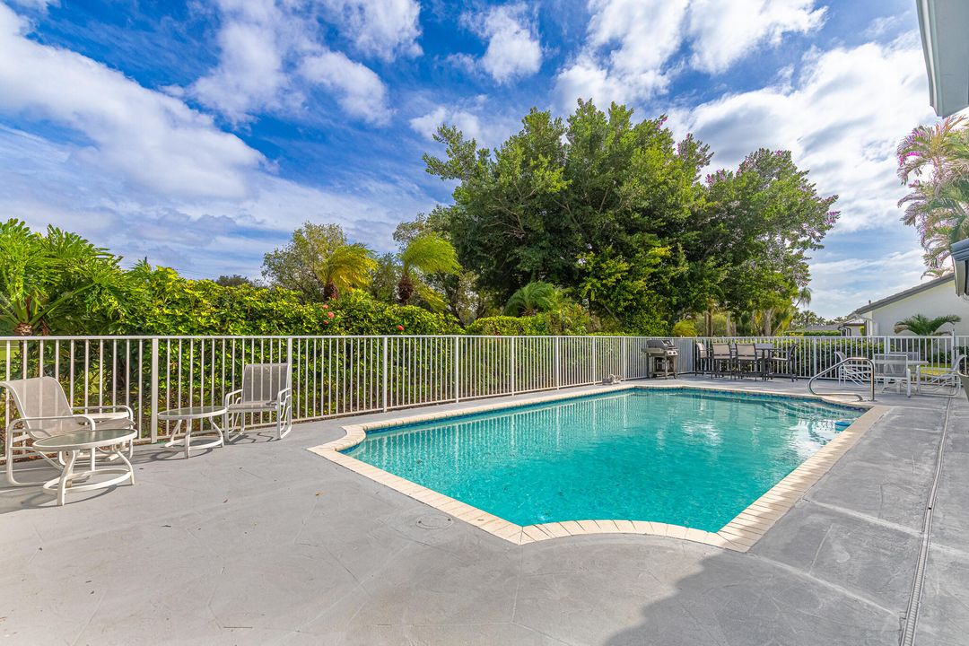 На продажу: $1,290,000 (4 спален, 2 ванн, 2709 Квадратных фут)