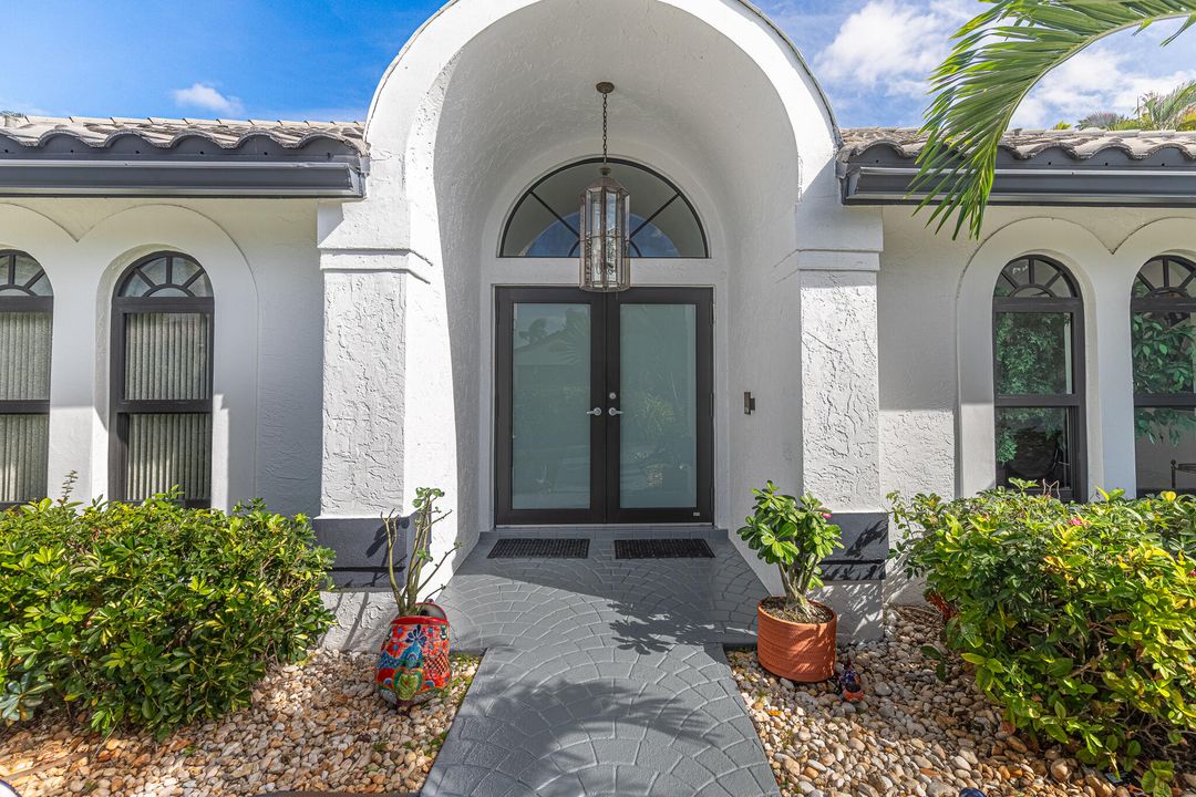 На продажу: $1,290,000 (4 спален, 2 ванн, 2709 Квадратных фут)