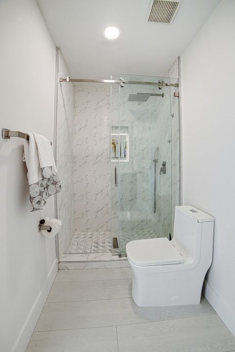 На продажу: $1,290,000 (4 спален, 2 ванн, 2709 Квадратных фут)