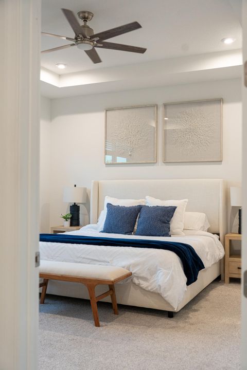 For Sale: $425,000 (2 beds, 2 baths, 1724 Square Feet)