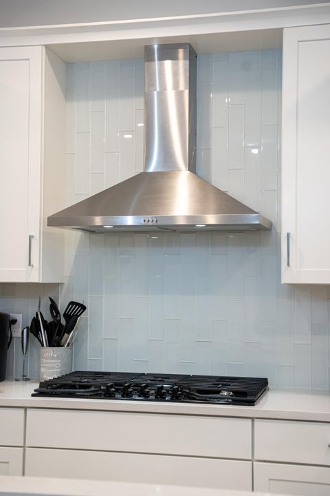 For Sale: $425,000 (2 beds, 2 baths, 1724 Square Feet)