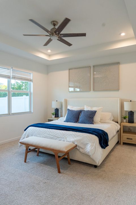 For Sale: $425,000 (2 beds, 2 baths, 1724 Square Feet)