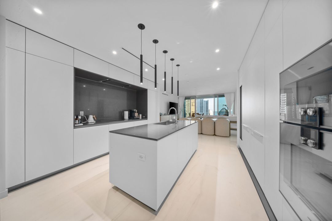 For Rent: $28,000 (4 beds, 5 baths, 3225 Square Feet)