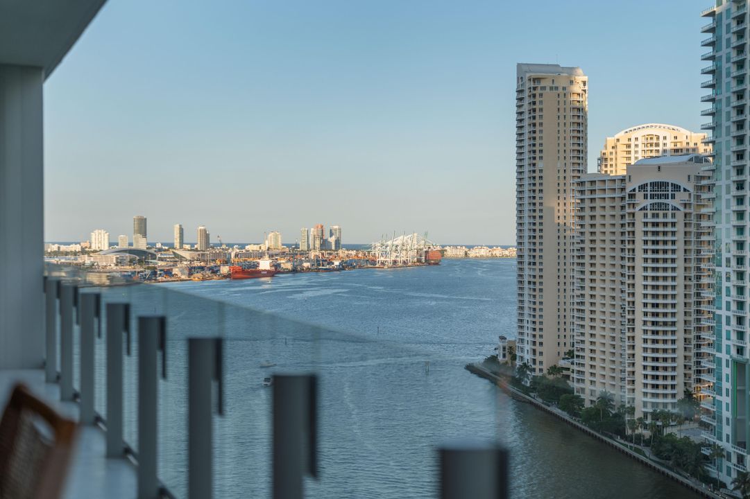 For Rent: $28,000 (4 beds, 5 baths, 3225 Square Feet)