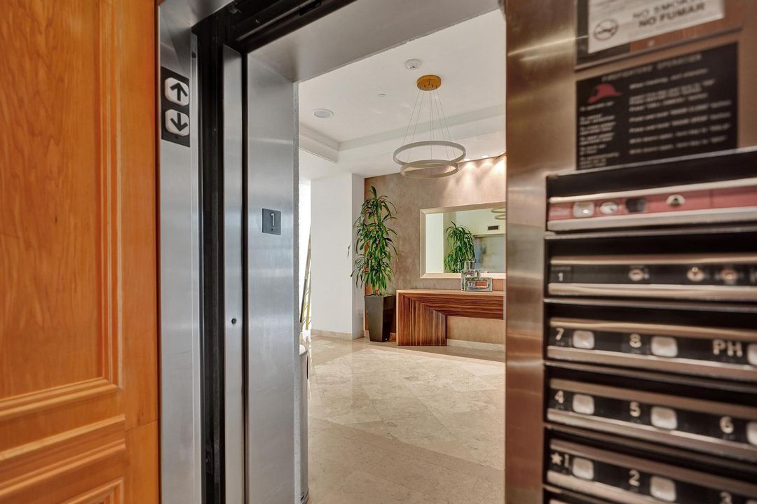 For Sale: $729,000 (2 beds, 2 baths, 1310 Square Feet)