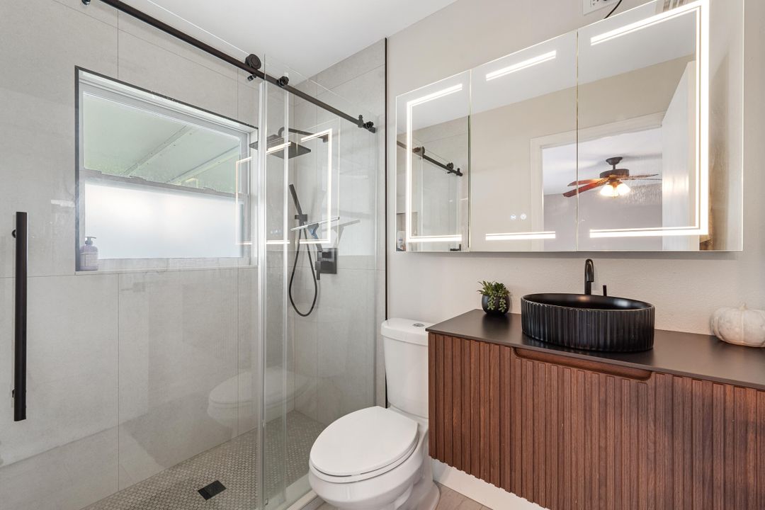 Active With Contract: $345,000 (3 beds, 2 baths, 1196 Square Feet)